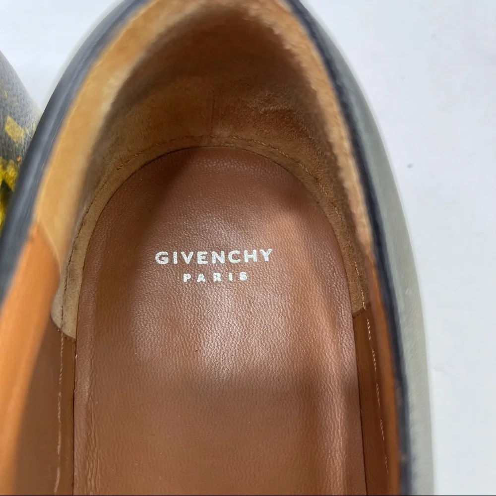 GIVENCHY Classic Slip On Mosaic Pixel Skate Sneakers Size 39 Made In Italy - Picture 8 of 15